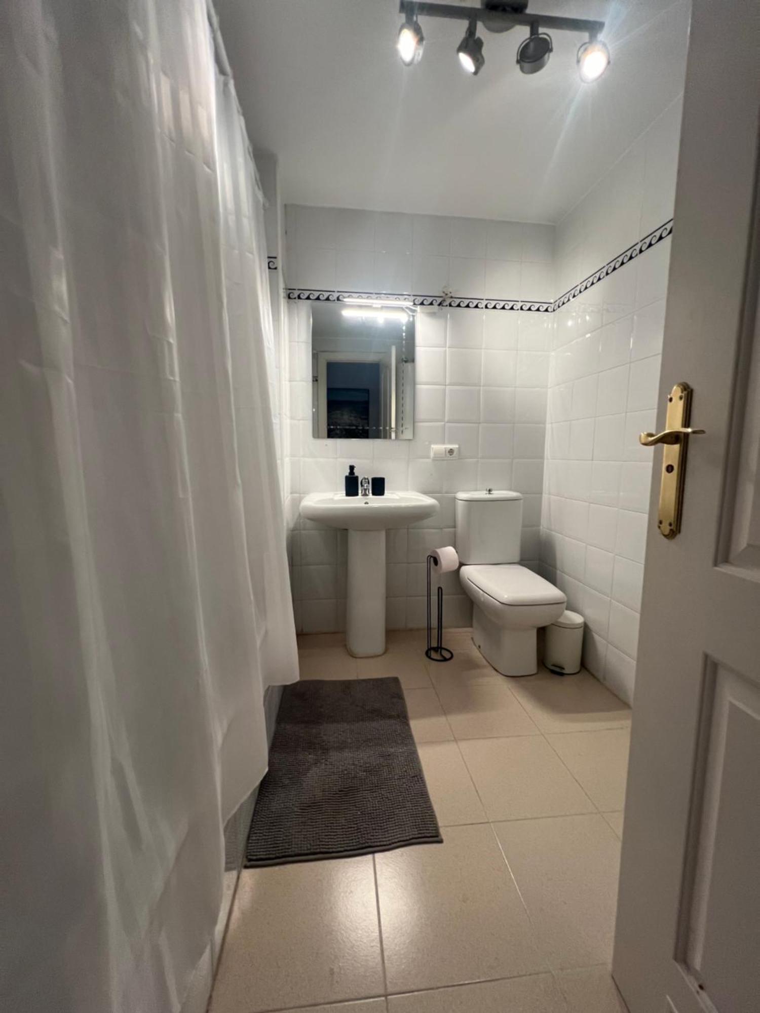 2 Bedroom Apartment Marbella East - La Reserva De Marbella Exteriör bild