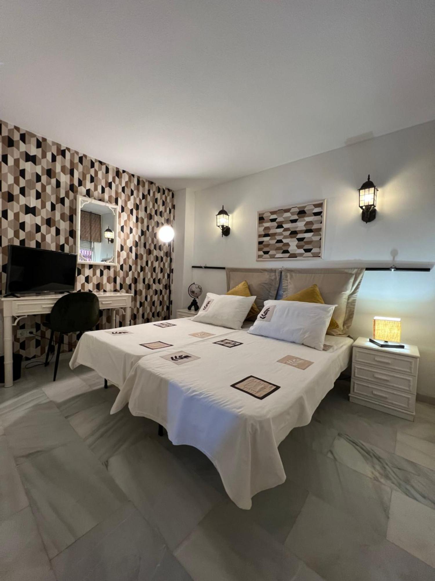 2 Bedroom Apartment Marbella East - La Reserva De Marbella Exteriör bild