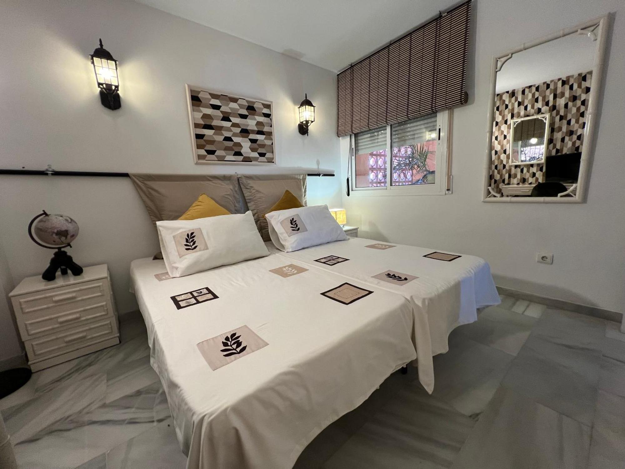 2 Bedroom Apartment Marbella East - La Reserva De Marbella Exteriör bild