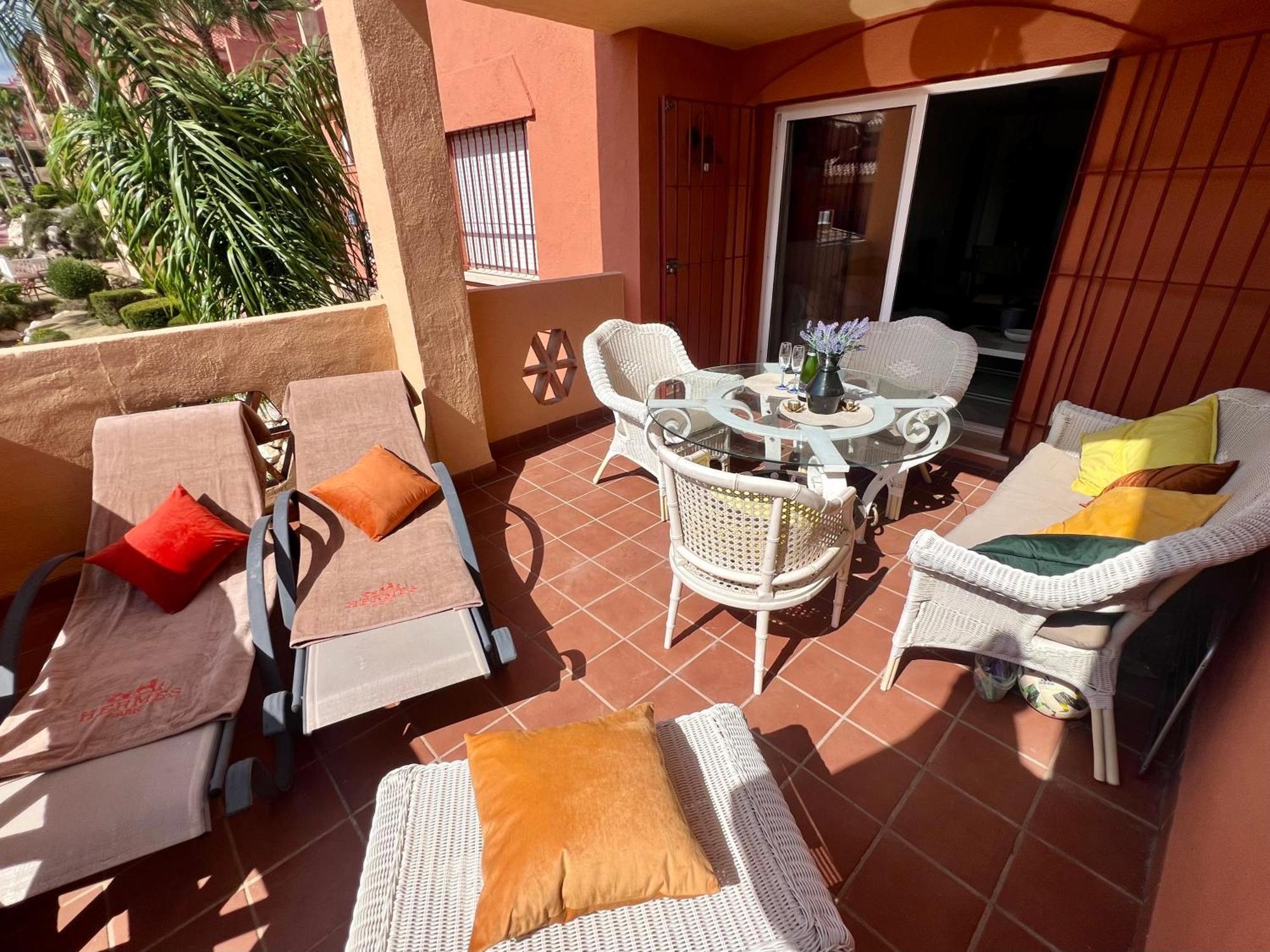 2 Bedroom Apartment Marbella East - La Reserva De Marbella Exteriör bild